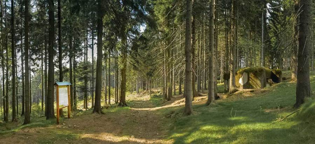 Informační tabule na&nbsp;trase Betonové hranice